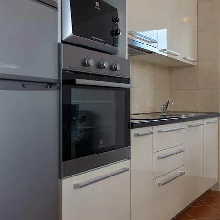 Lägenhet Mijo Trogir