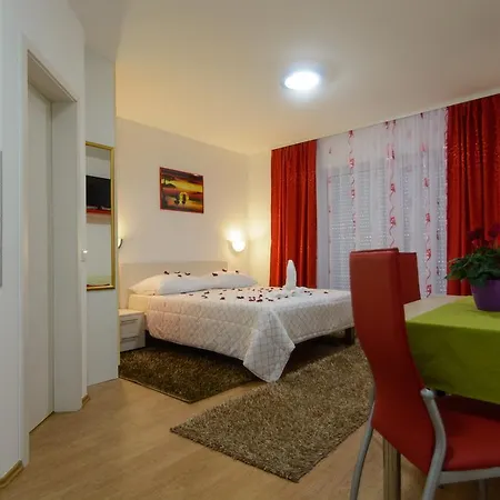 Mijo トロギール